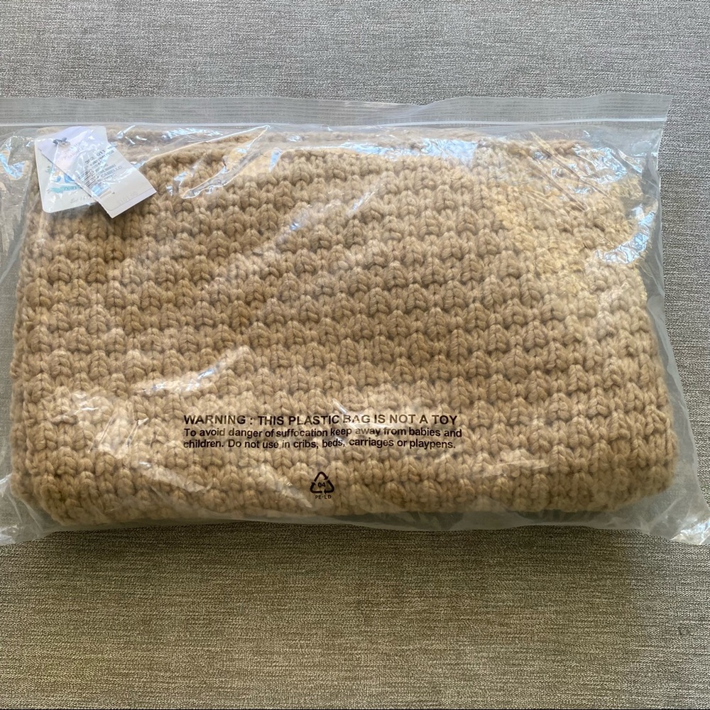 Portolano Wool Popcorn Scarf